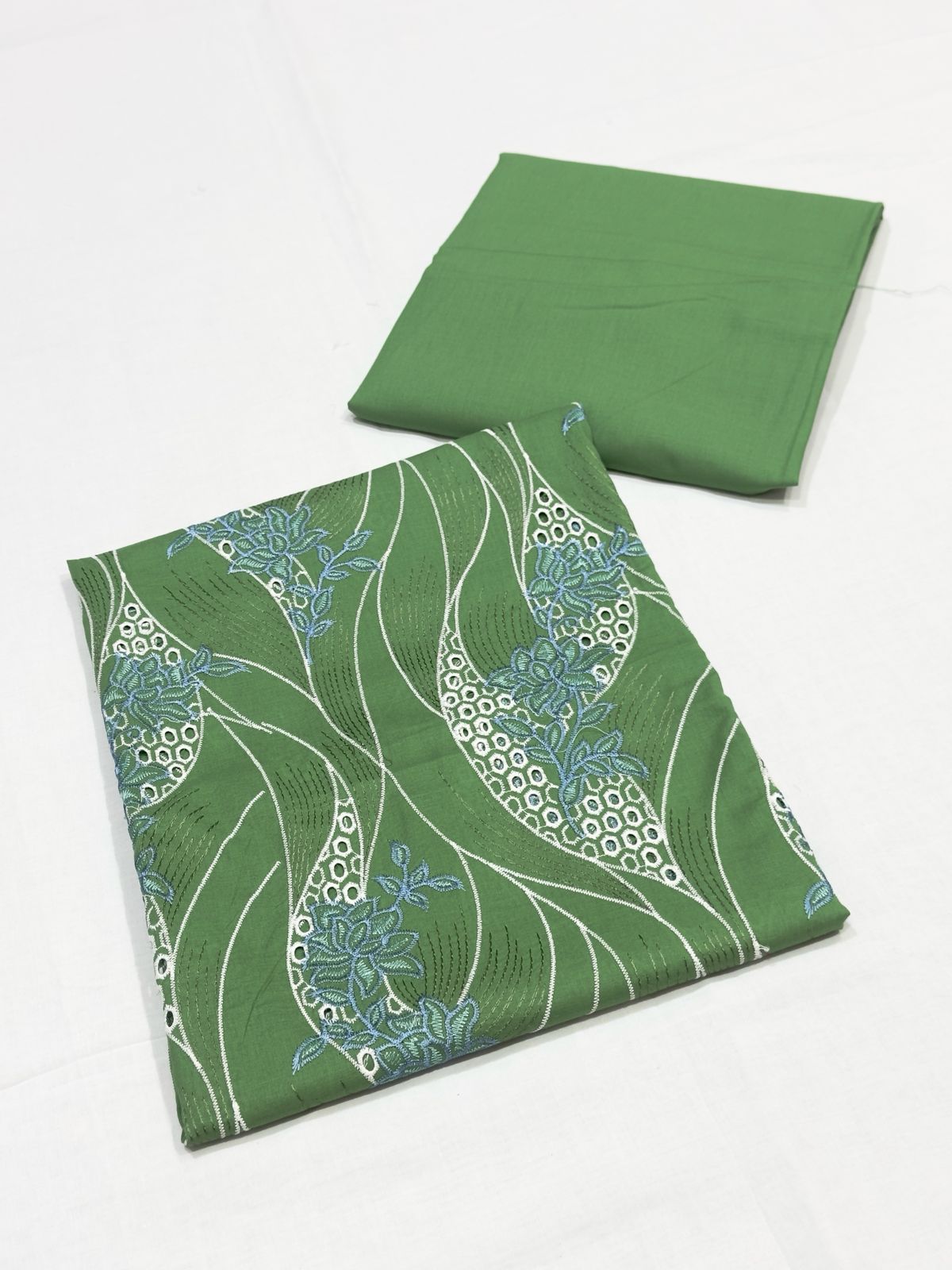 BAREEZE lawn 2 piece